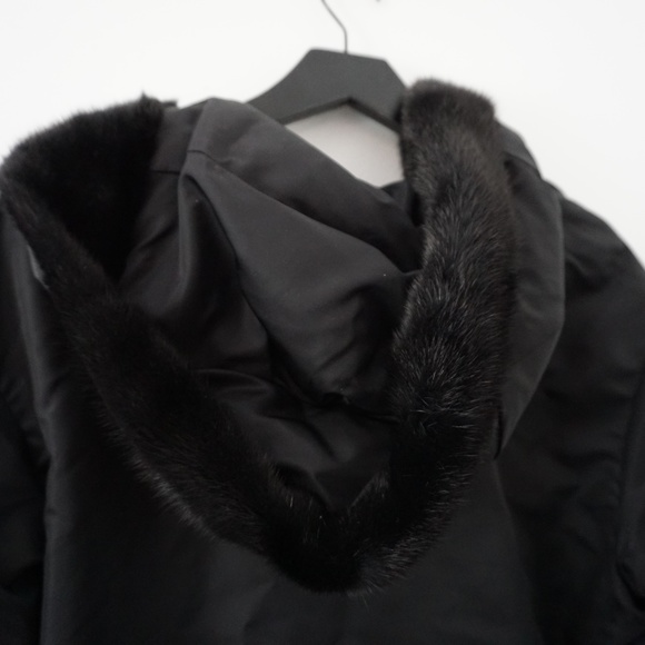 MONCLER Black Zipper Jacket Mink Fur Trim Lightweight - Picture 11 of 15